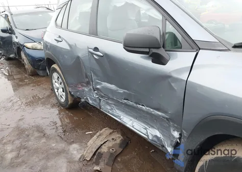 2022 Toyota Corolla Cross L из США, поврежденный, VIN 7MUAAABG3NV040858